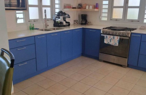 Playa Fortuna House | Convenient Tamara Guest House - Just 2 Mins from Kiosks