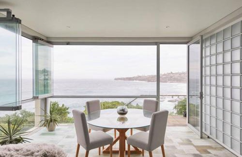 Tamarama Apartment | Beachfront Tamarama Apartment on Bondi to Bronte Walk