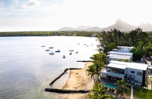 Tamarin Apartment | Experience Tamarin Sunset Beach II: Oceanfront Bliss Awaiting