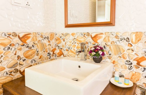 Anniwatta Hotel | Budget-Friendly Tamarind Tree Inn with Family Amenities