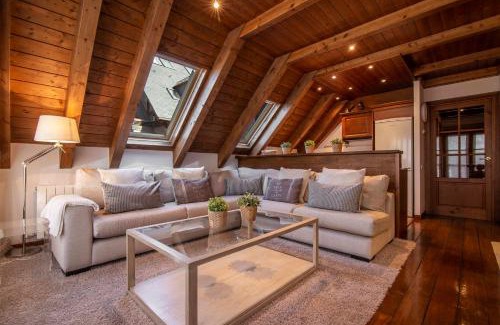 Baqueira Apartment | Explore TAMARRO de Alma de Nieve - 4-Star Family Retreat