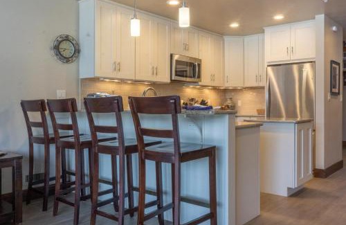Purgatory House | Outstanding Tamarron Gambel Oak 745 with Private Pool