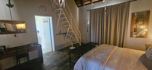 Tsumeb Apartment | Experience Tamboti Farm: Oceanfront Retreat with Pool