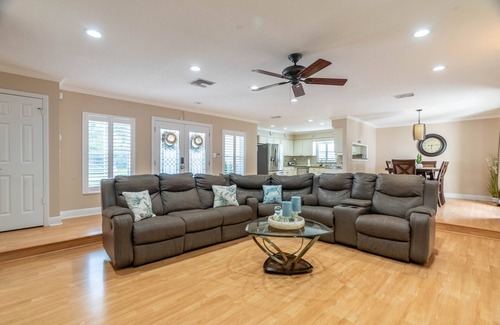 Carrollwood House | Top-Rated Tampa Oasis with Heated Pool & Ideal Location