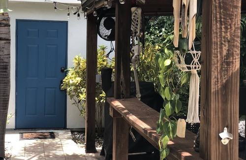 Tampa House | Experience Tampa's Oasis: 10/10 Rated Family Retreat