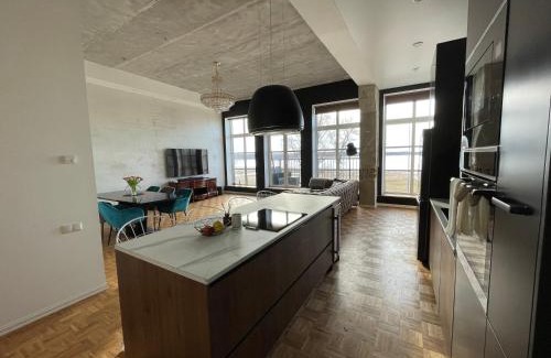 Voru Apartment | Unforgettable Tamula Lake View Apartment with Private Beach