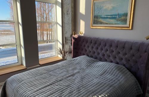 Voru Apartment | Unforgettable Tamula Lake View Apartment with Private Beach