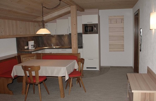 Tannheim Apartment | Cozy Appartements Vilsalp with Kitchen & Family-Friendly Perks