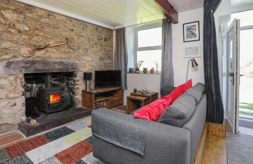 Caernarfon House | Experience Tan Meredydd: 4-Star Child-Friendly Retreat