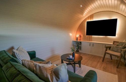 Llanfair Caereinion House | Discover Tan y Wawr- Onnen: Family-Friendly 4-Star Retreat