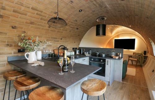 Llanfair Caereinion House | Discover Tan y Wawr- Onnen: Family-Friendly 4-Star Retreat