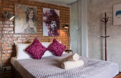 Kampung Kedawang House | Relaxing Tanabendang Banglos with Pool & Child-Friendly Perks