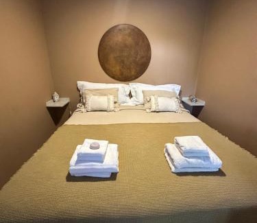 Villa Mercedes Apartment | Budget-Friendly Tanah Loft with Delicious Breakfast Options