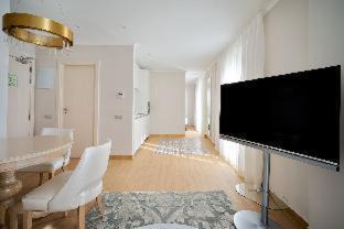 Ensanche Centro Apartment | Explore Tandem Soho Suites: 4-Star Comfort, Child Friendly