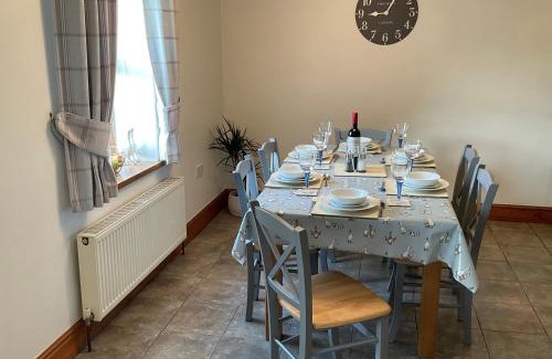 Lampeter House | Pet-Friendly Tangaer Cottage: Rated 9.4/10 by Guests