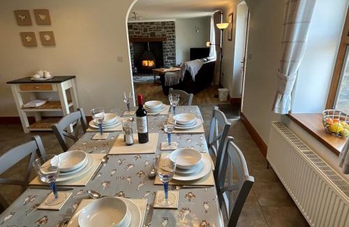 Lampeter House | Pet-Friendly Tangaer Cottage: Rated 9.4/10 by Guests