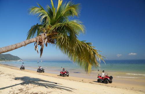 Brisbane Waterfront Resort | Experience Tangalooma Island Resort with Oceanfront Views