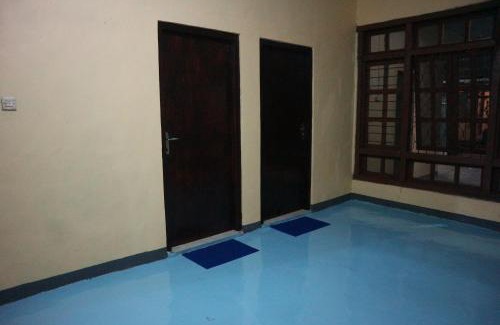 Kumba House | Budget-Friendly Stay at Tange Guest House with Breakfast
