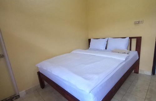 Kumba House | Budget-Friendly Stay at Tange Guest House with Breakfast