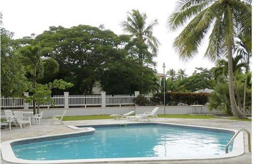 Nassau House | Tangerine Sunsets Tangelo