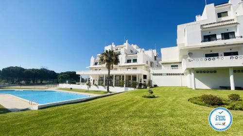 Olhos D'Agua Apartment | Inviting Tangerinne by Check-in Portugal with Ocean View