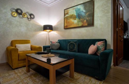 Luxus Apartment | Family-Friendly Retreat at TangierApp with Hot Tub Access