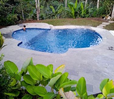 Tampaksiring Villa | Pet-Friendly Getaway: Tangkas Wooden House with Pool