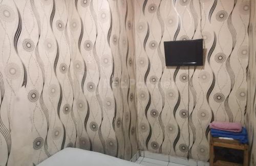 Old Jakarta Hotel | Comfortable Tangki Residence 1 RedPartner for Families