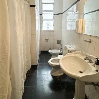 Balvanera Apartment | Historic Tango House: Pet-Friendly Retreat for Up to 7 Guests