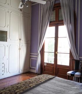 Balvanera Apartment | Historic Tango House: Pet-Friendly Retreat for Up to 7 Guests
