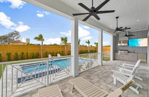 Tang-O-Mar House | Tango Vista With Pool, Elevator, And Beach Views