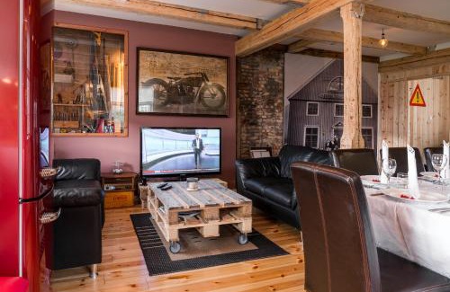 Isafjordur Apartment | Top-Rated Tangs: Family-Friendly Stay with Perfect Score