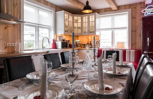 Isafjordur Apartment | Top-Rated Tangs: Family-Friendly Stay with Perfect Score