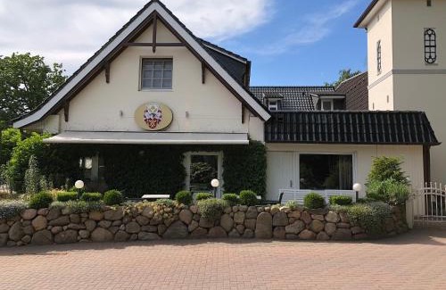 Tangstedt Hotel | Pet-Friendly Comfort at Tangstedter Mühle with Dining Options