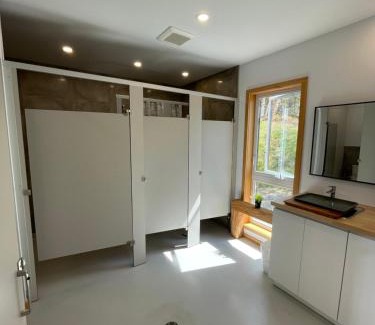 Baie-St-Paul Ski Chalet | Pet-Friendly Tanières MicroChalets in Beautiful Charlevoix