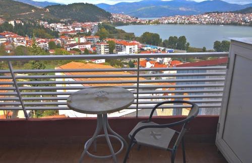 Maniakoi Apartment | Discover Tania's View: Pet-Friendly Family Retreat