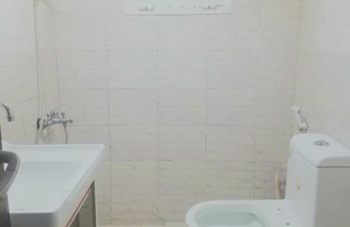 Al Wahdah Apartment | Family-Friendly Retreat at Tanih Place 2 Awaits You