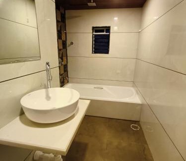Bhiwandi Hotel | Tanish Lodging & Boarding