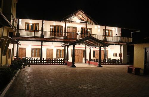 Belur Bed & Breakfast | Cozy Stays at Taniva Dani with Hot Tub & Pet Friendly Options