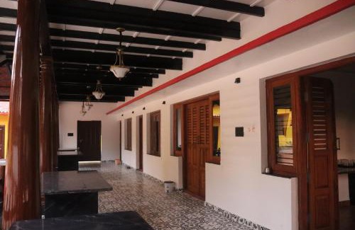 Belur Bed & Breakfast | Cozy Stays at Taniva Dani with Hot Tub & Pet Friendly Options