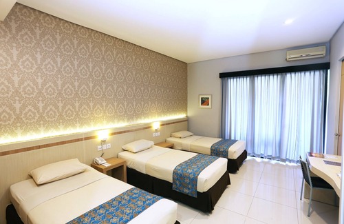 Paciran Hotel | Top-Rated Tanjung Kodok Beach Resort with Pool & Dining