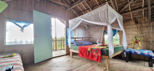 Tanna Island Bed & Breakfast | Pet-Friendly Retreat at Tanna Lava View Bungalows