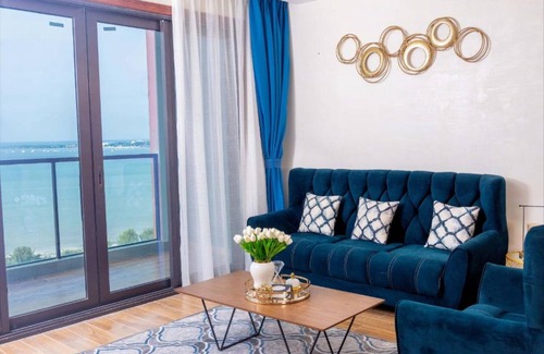 Msasani Hotel | Discover Comfort at Tanston Hotel with Pool and Spa