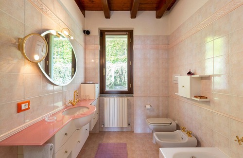 Meina Villa | Inviting Villa Bellavista with Pool & Breathtaking Lake Views