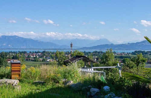 Bodolz Apartment | Scenic Tante Ida's Suite: Lake & Mountain Views Await!