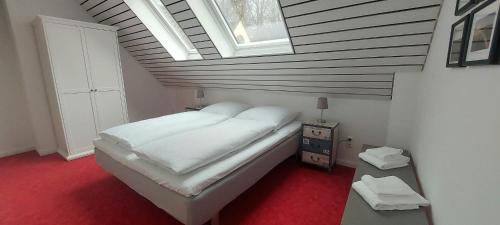 Flensburg Apartment | Guest Rated 9.2 at Tante Maaß: Family-Friendly Retreat