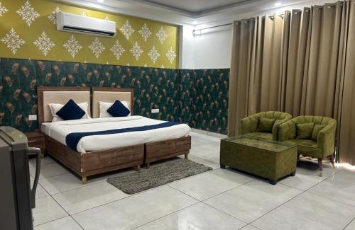New Manali Hotel | Discover Tanvi Premium Residency in Gurugram - 4-Star Comfort