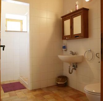 Garab House | Relax at Tanya Üdülőház - Pet Friendly with Great Amenities