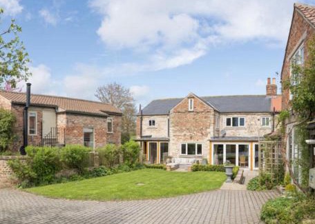 Whixley House | Exceptional Tanyard Barn in North Yorkshire - Rated 9.8/10