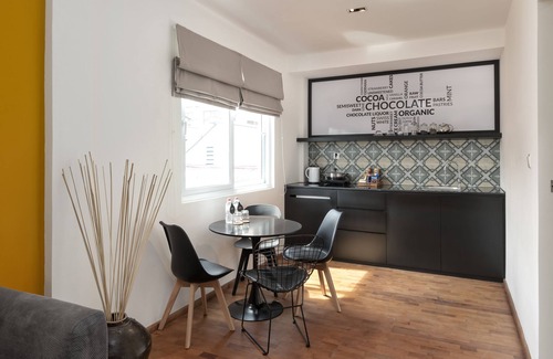 Daun Penh Apartment | Inviting Tao Riverside Residence: Rated 9.6/10 with Great Amenities